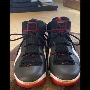 Men’s Nike Zoom LeBron James IV Black White Red